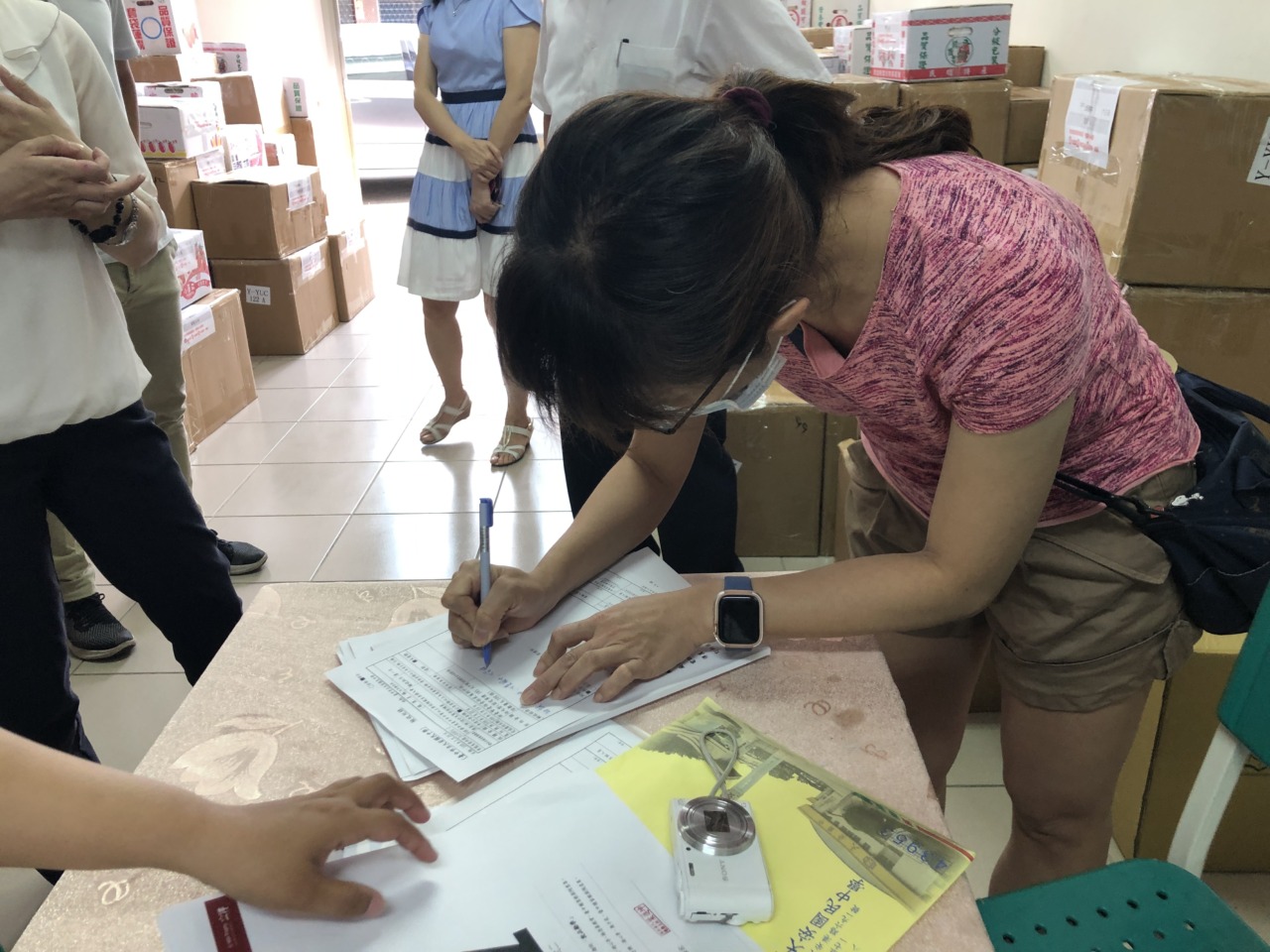 臺中市模範生 - 獎座 - 2025 文洋獎盃 IMG 2074 - 2025 文洋獎盃