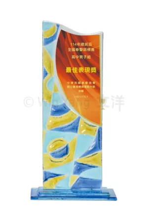 晶采獎座 - 2025 文洋獎盃 幾何對比彩透玻璃獎座